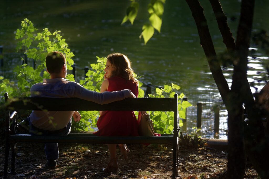 Couple in a bench